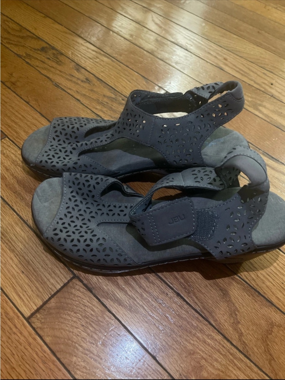 JBU Women's Laser-Cut Comfort Sandals in Gray